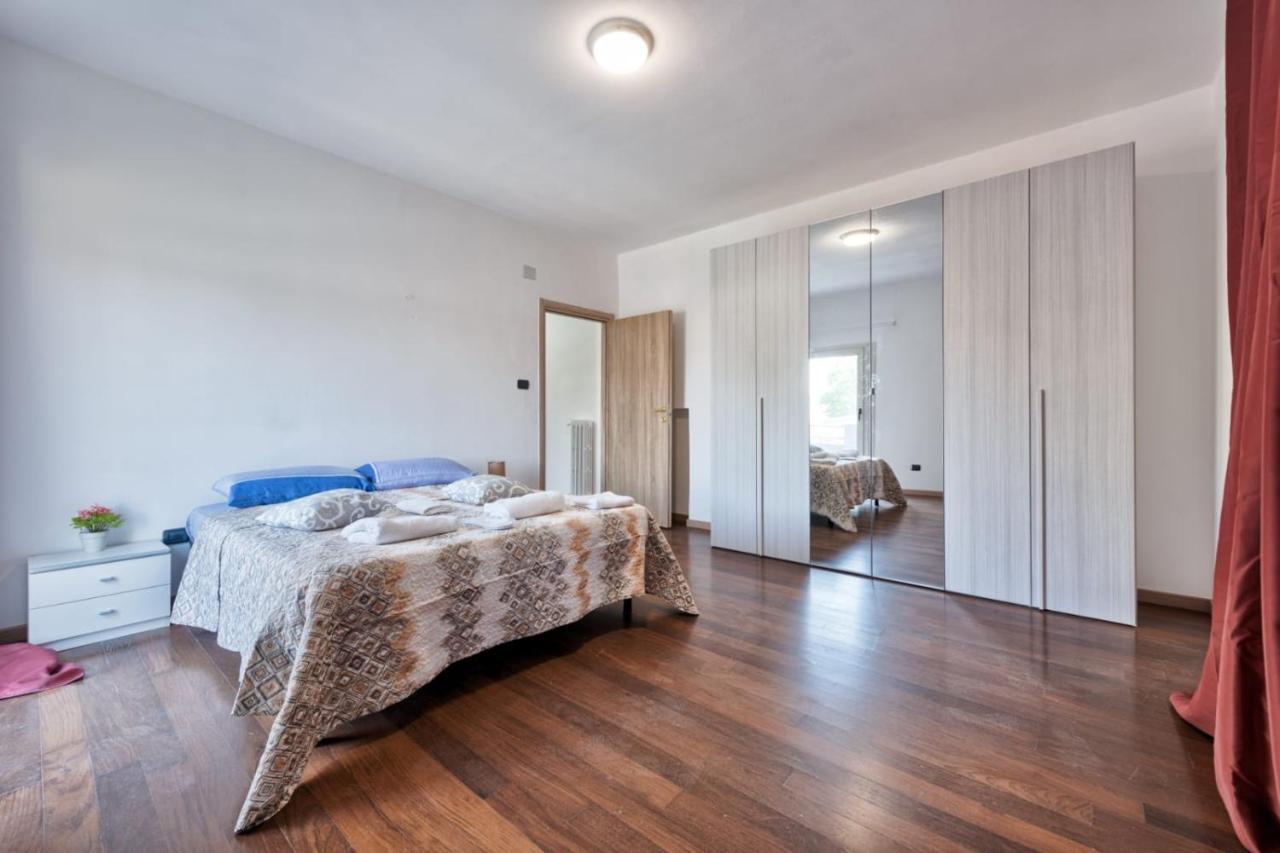 מסטרה Venice H&S Apt Private Room With Ac & Tv מראה חיצוני תמונה