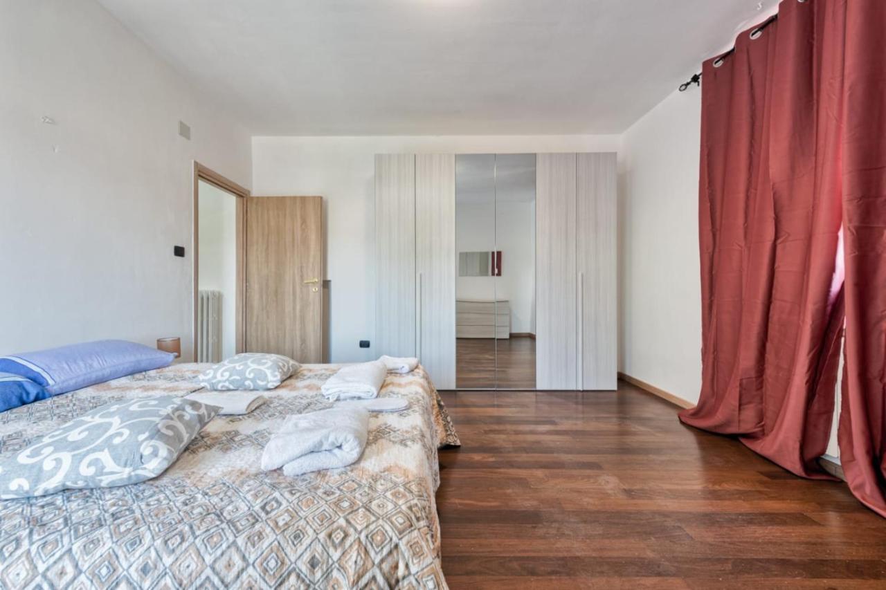 מסטרה Venice H&S Apt Private Room With Ac & Tv מראה חיצוני תמונה